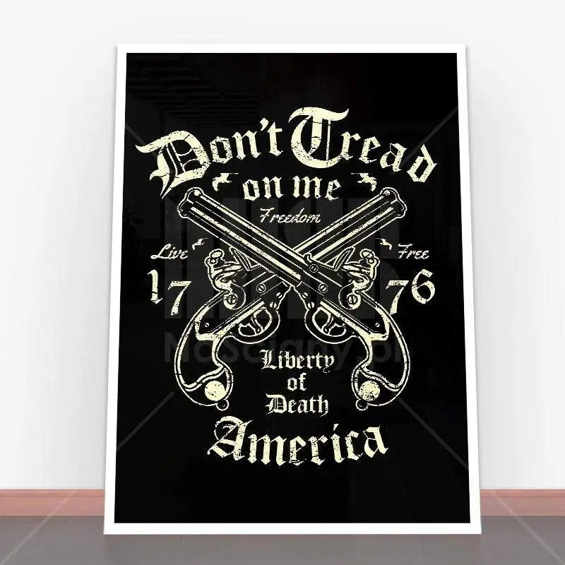 Framed poster with crossed pistols from Plakat Liberty Of Death w nowoczesnej ramie plakatowej