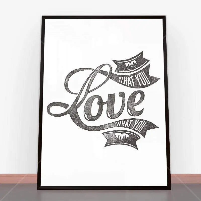 Framed Love What You Do print in Plakat Love typography with ramę plakatową